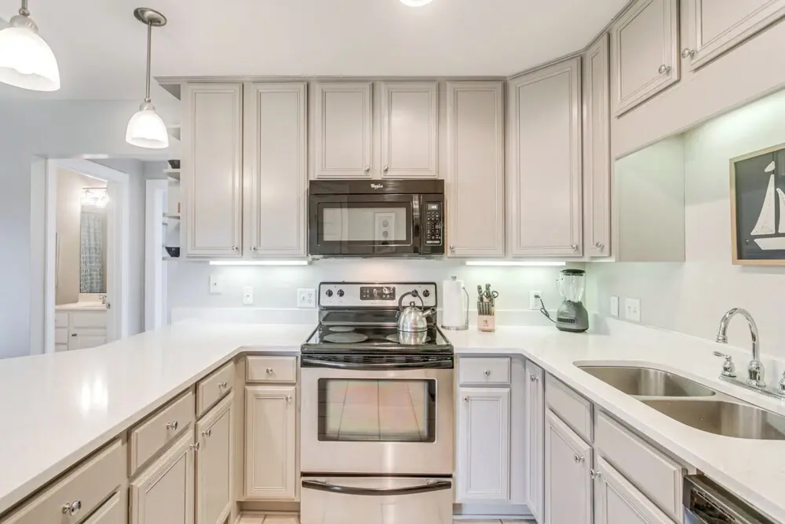 Darien Condo w/ Boat Dock Access: Walk to Downtown