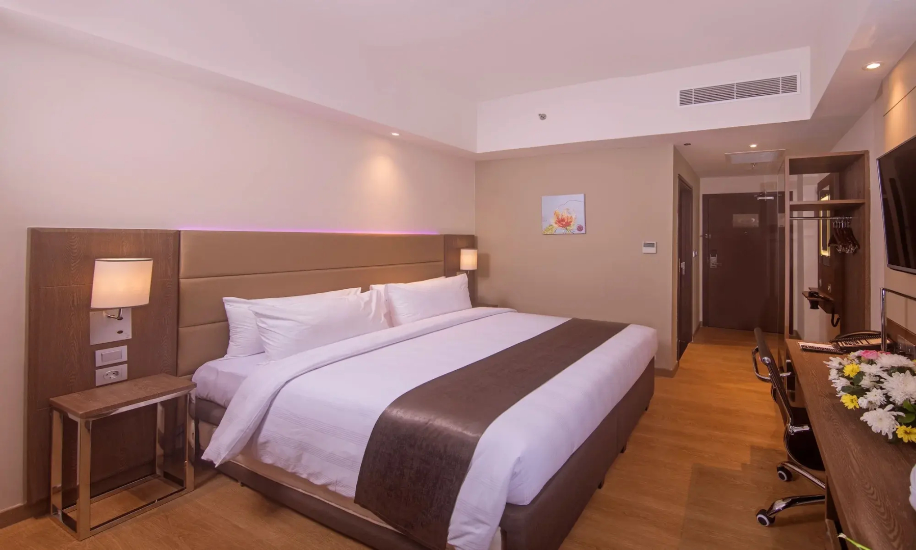Bigland Hotel & Convention Sentul