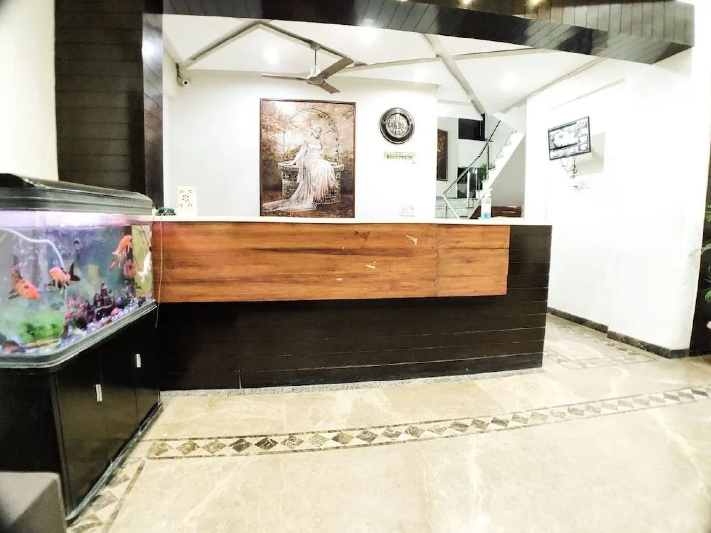Hotel Landmark Residency