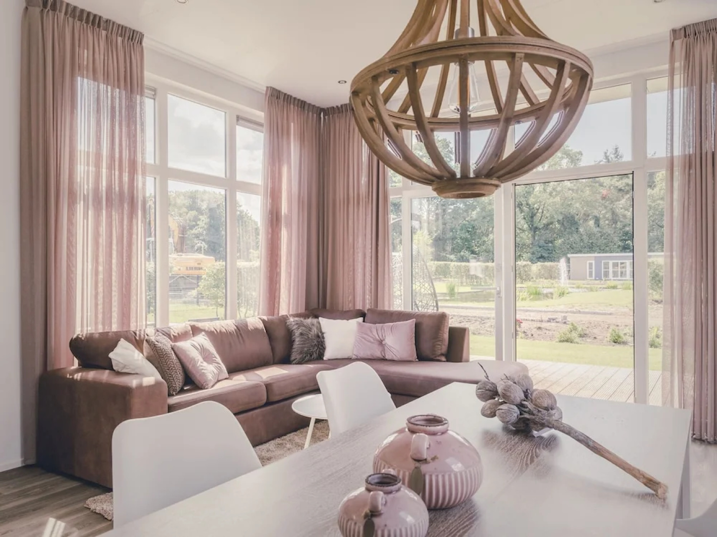 Bungalow With Nice Garden Near the Forest