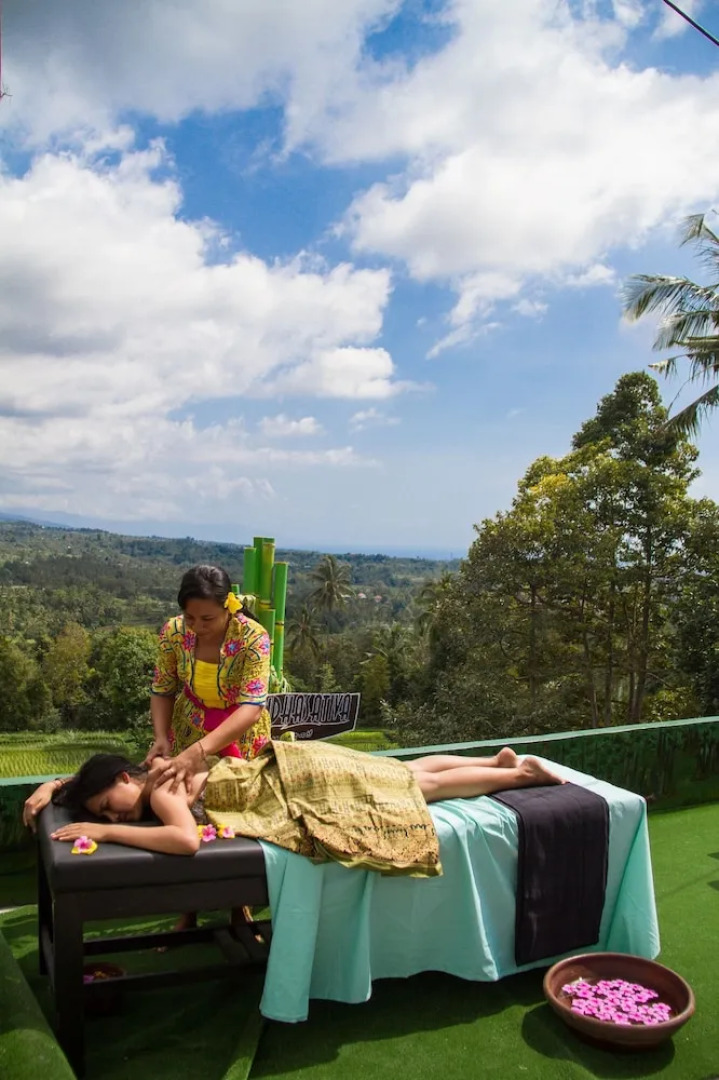 Mandhasativa Homestay