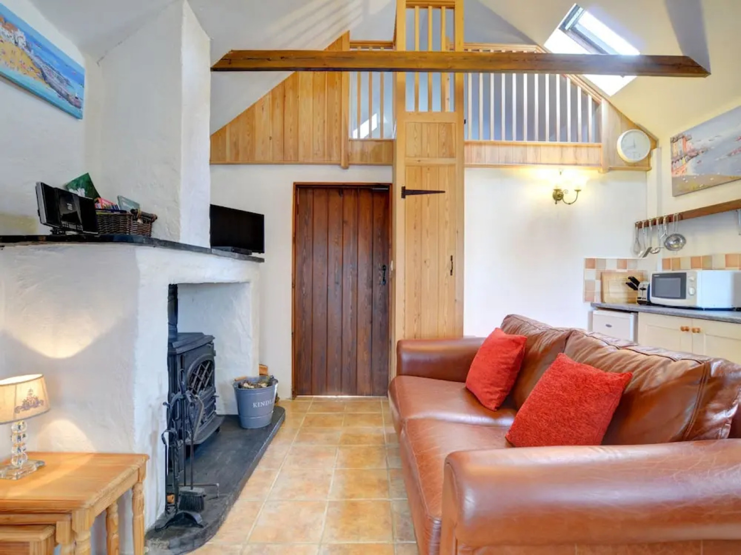 Picturesque Holiday Home in Bwlch-y-groes With Garden