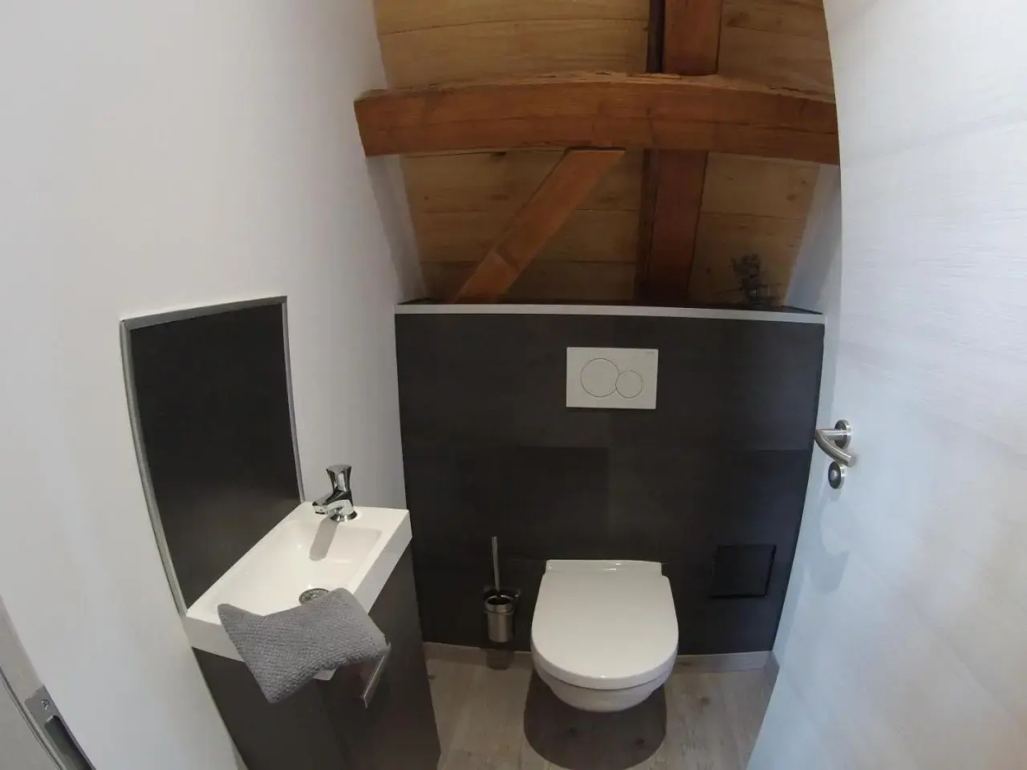 Gîte autonome, La grange a foin, piscine !