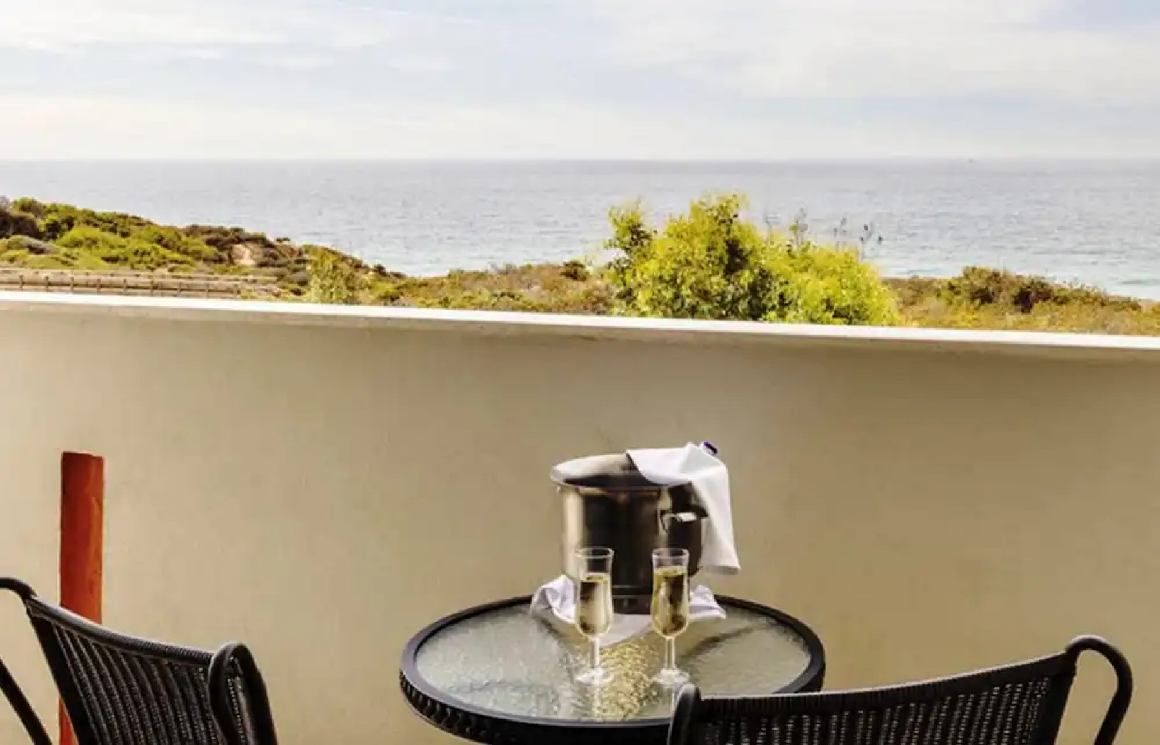 Lofts a pie de playa con piscina comunitaria