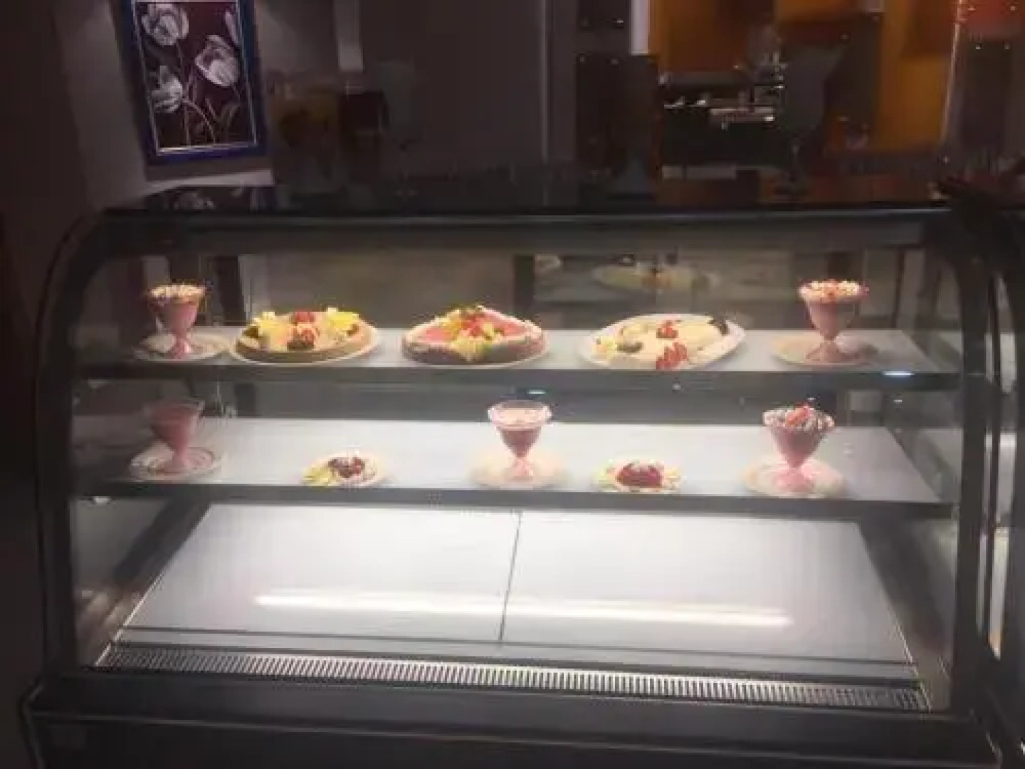 Palm Beach Host Mark