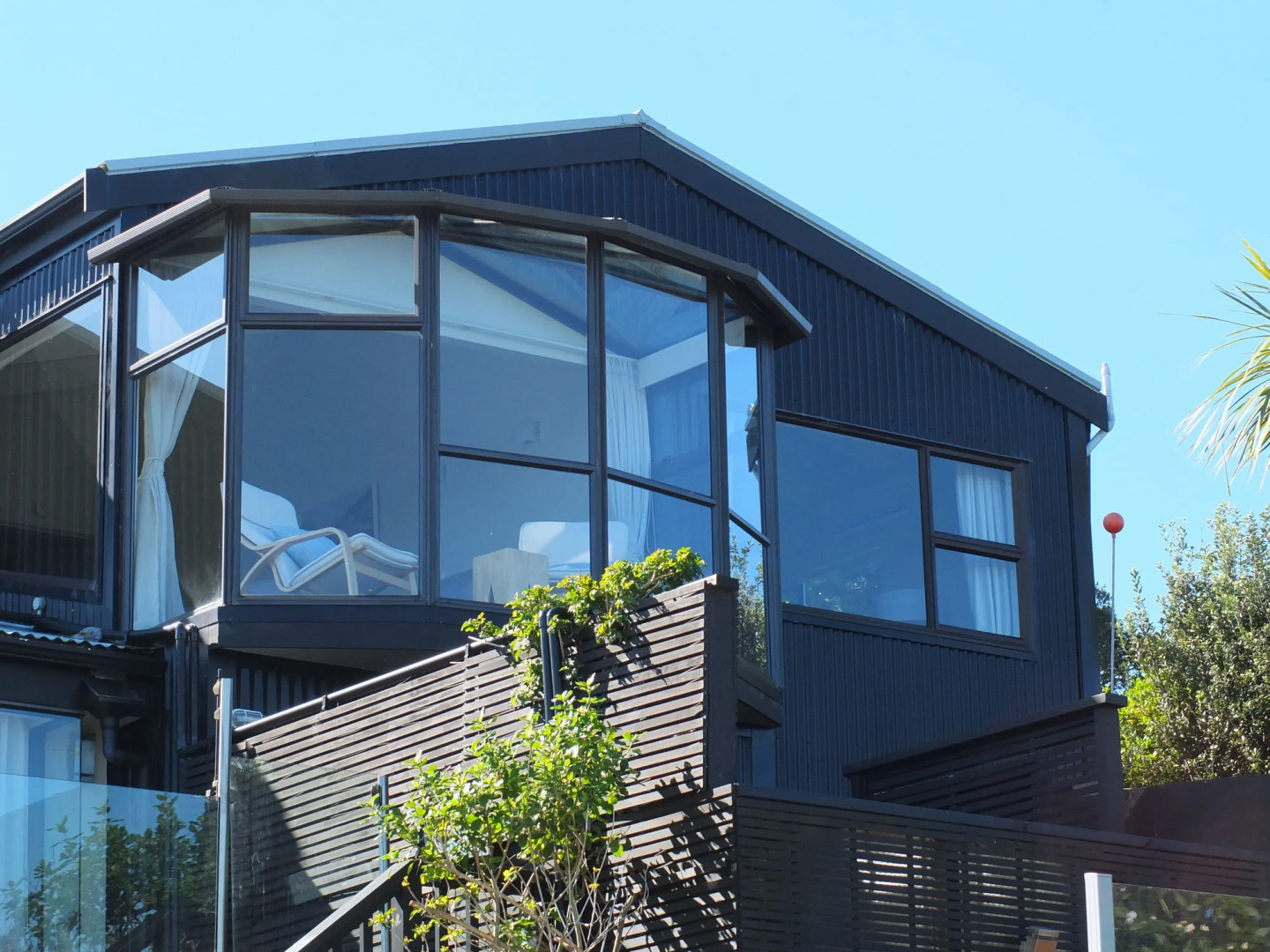 Le Chalet Waiheke Apartments