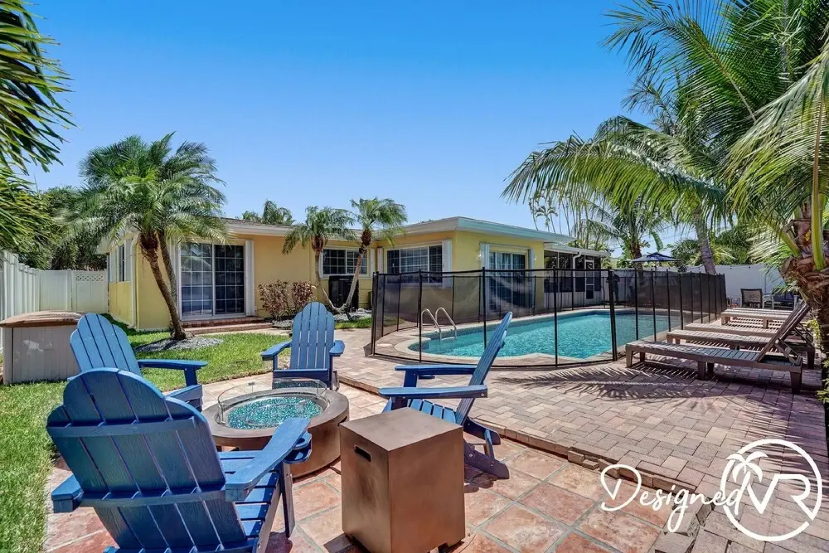 Close to Beach 4Br with Heated Pool