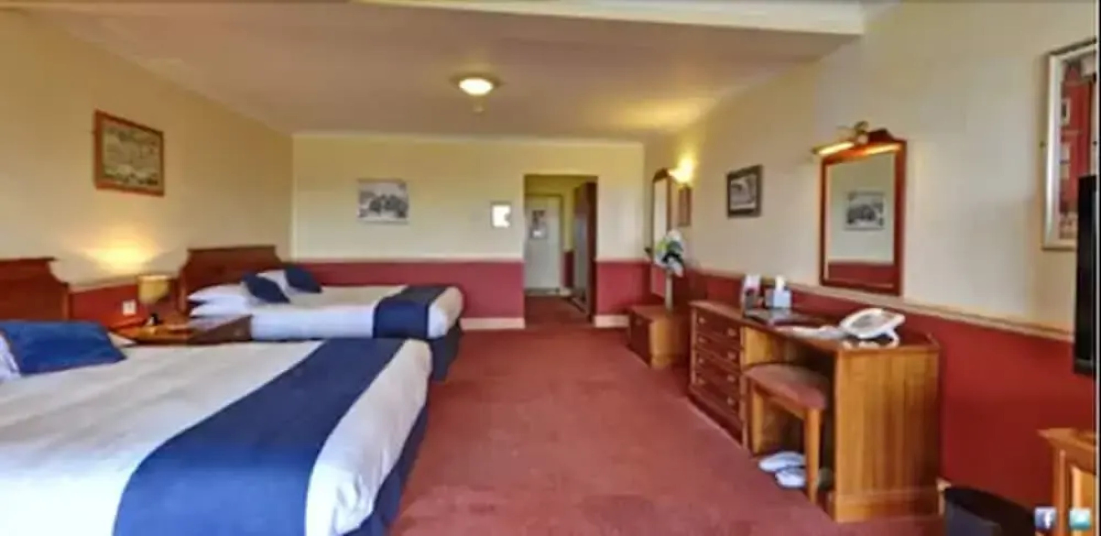 London Beach Country Hotel