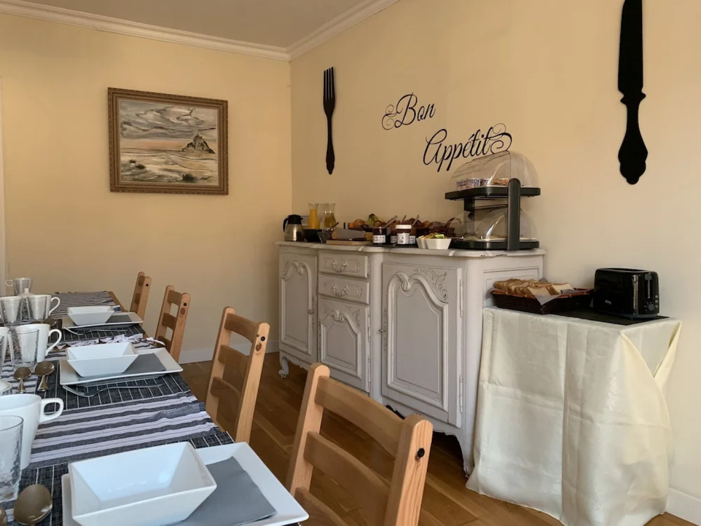 No 6 Bed & Breakfast