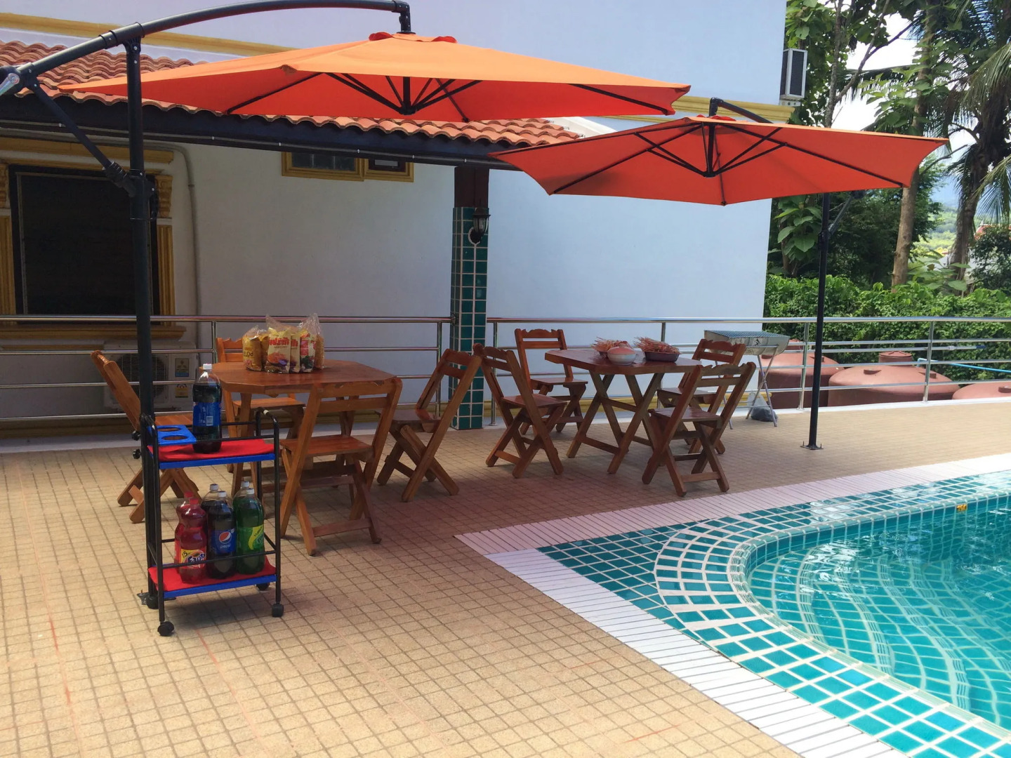 E-Outfitting Vang Thong Hotel