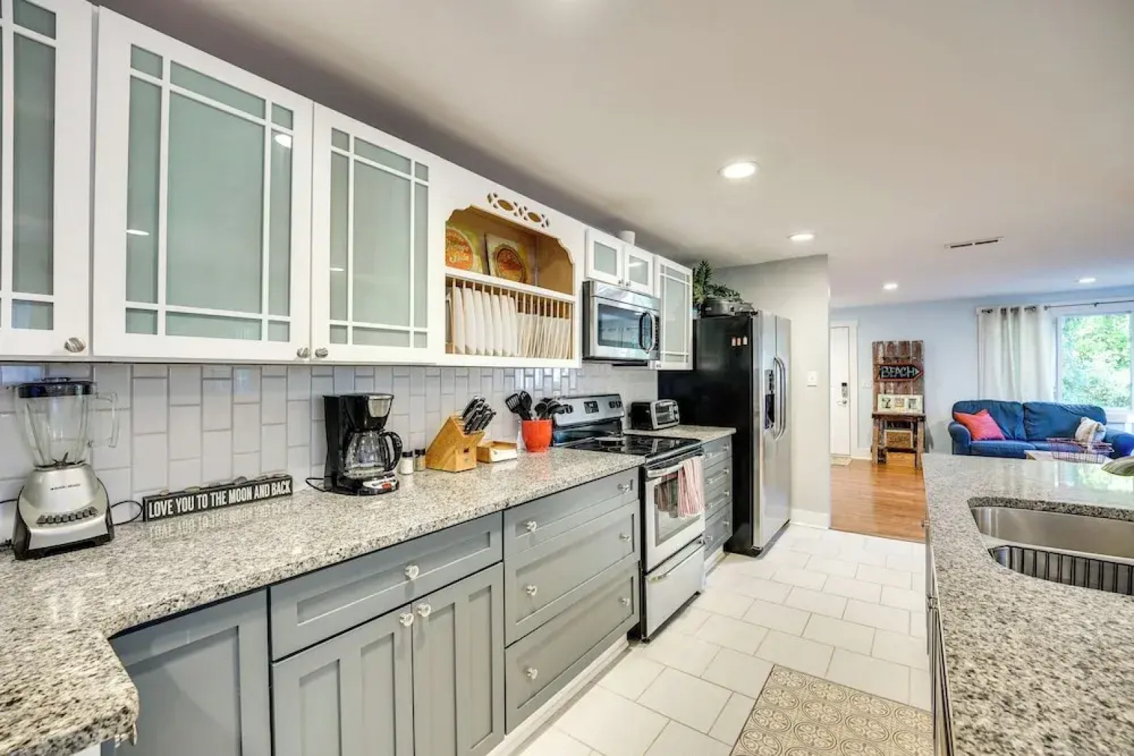 Renovated, Spacious Retreat in Union Pier!