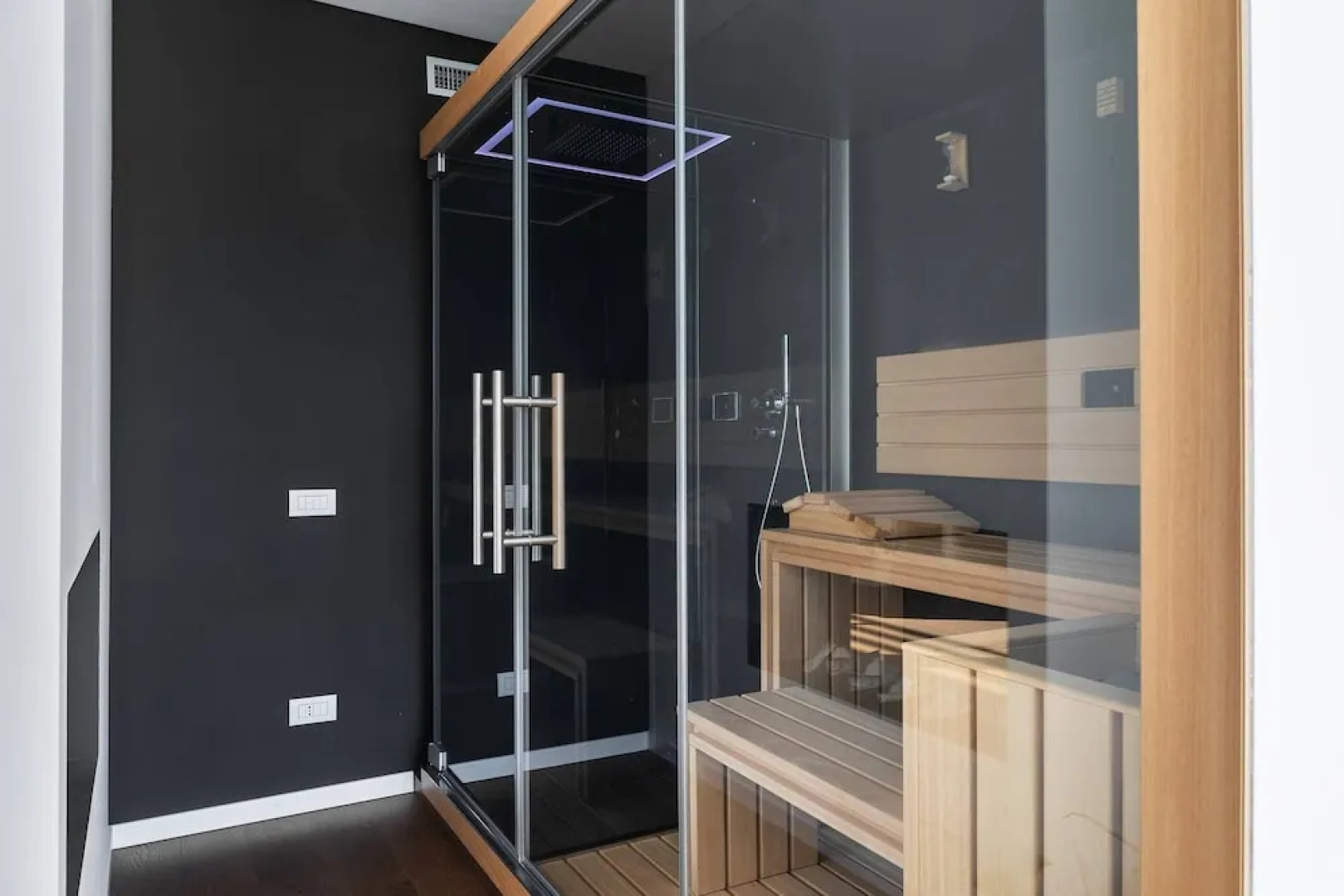 Como Luxury Lake View Spa