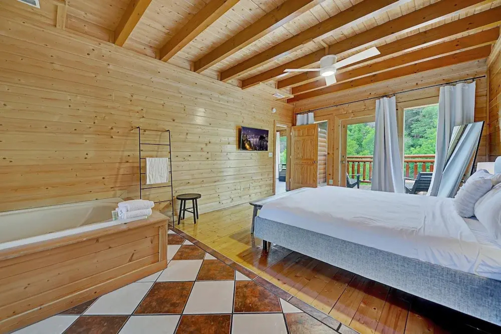 Java by Avantstay 12 Mins to Pigeon Forge + View