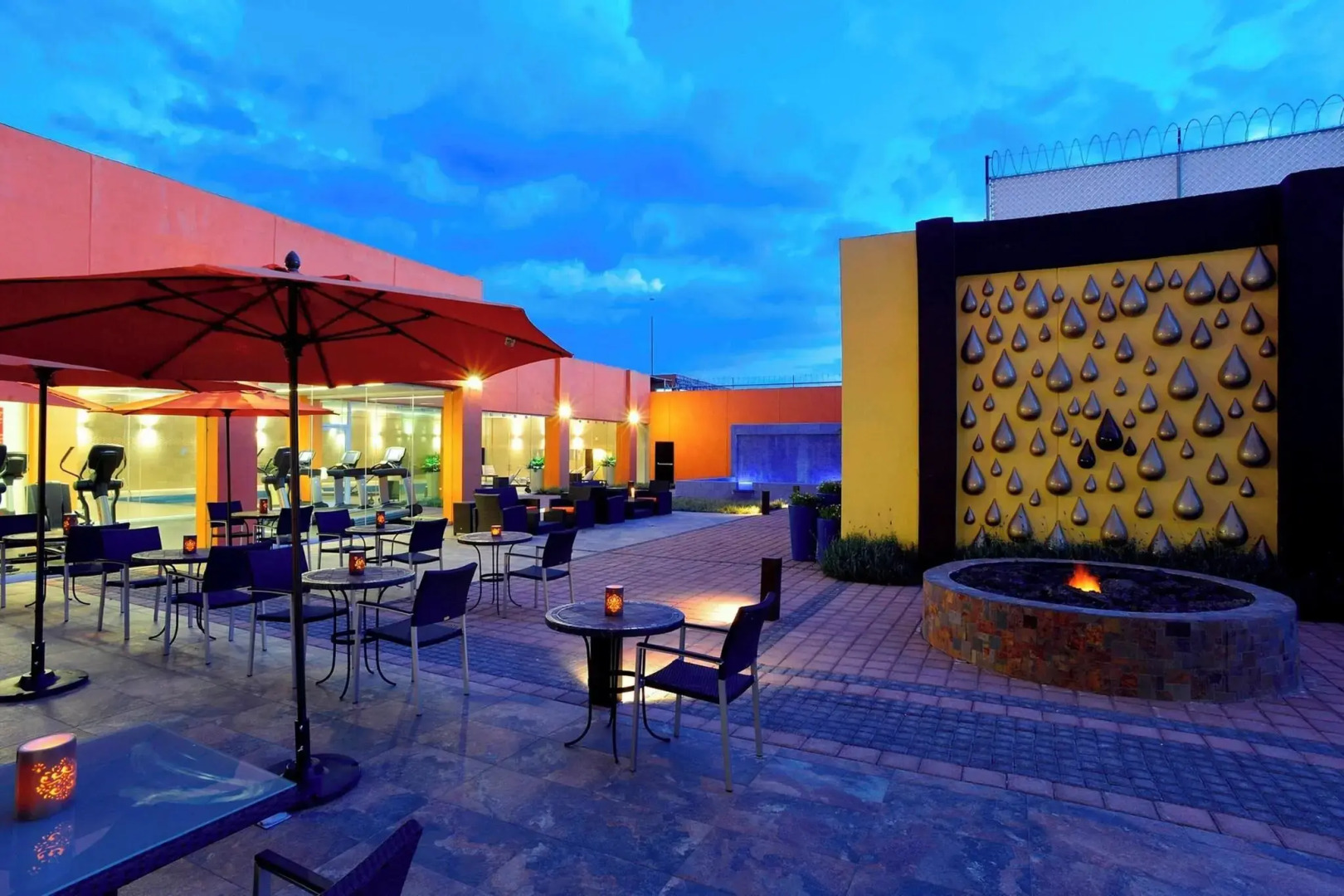 Courtyard Toluca Tollocan