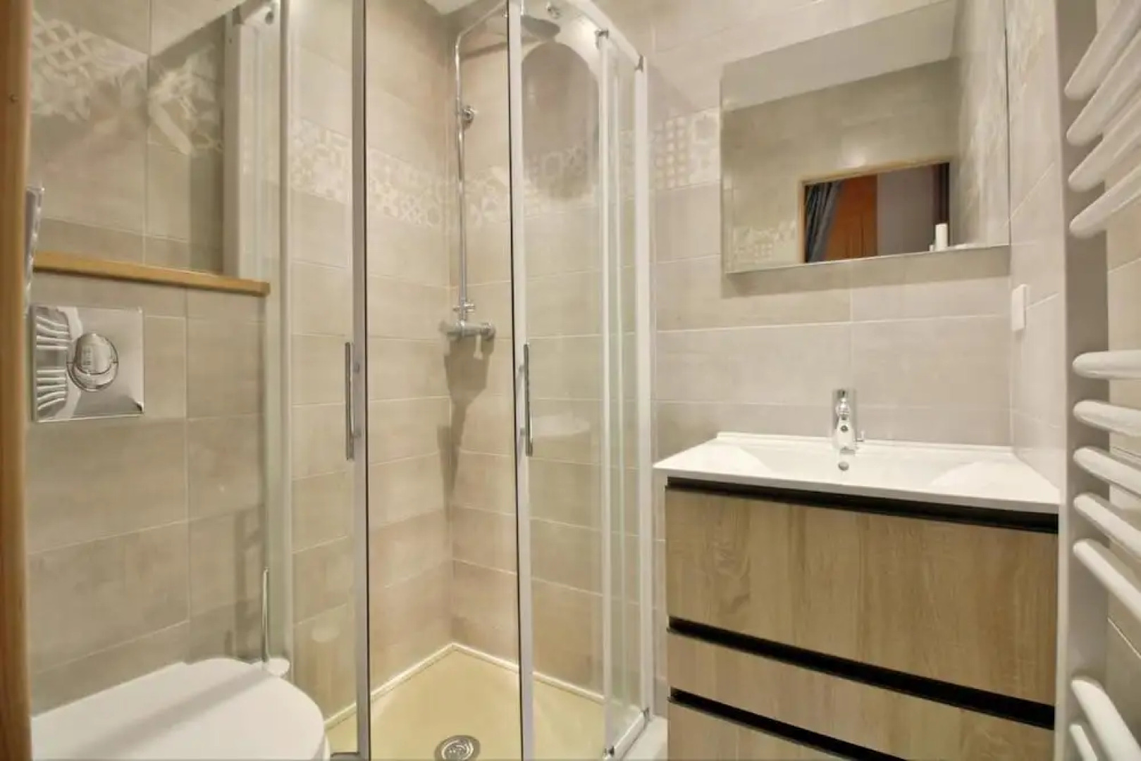 House With 4 Bedrooms in Cauterets, With Wonderful Mountain View, Encl