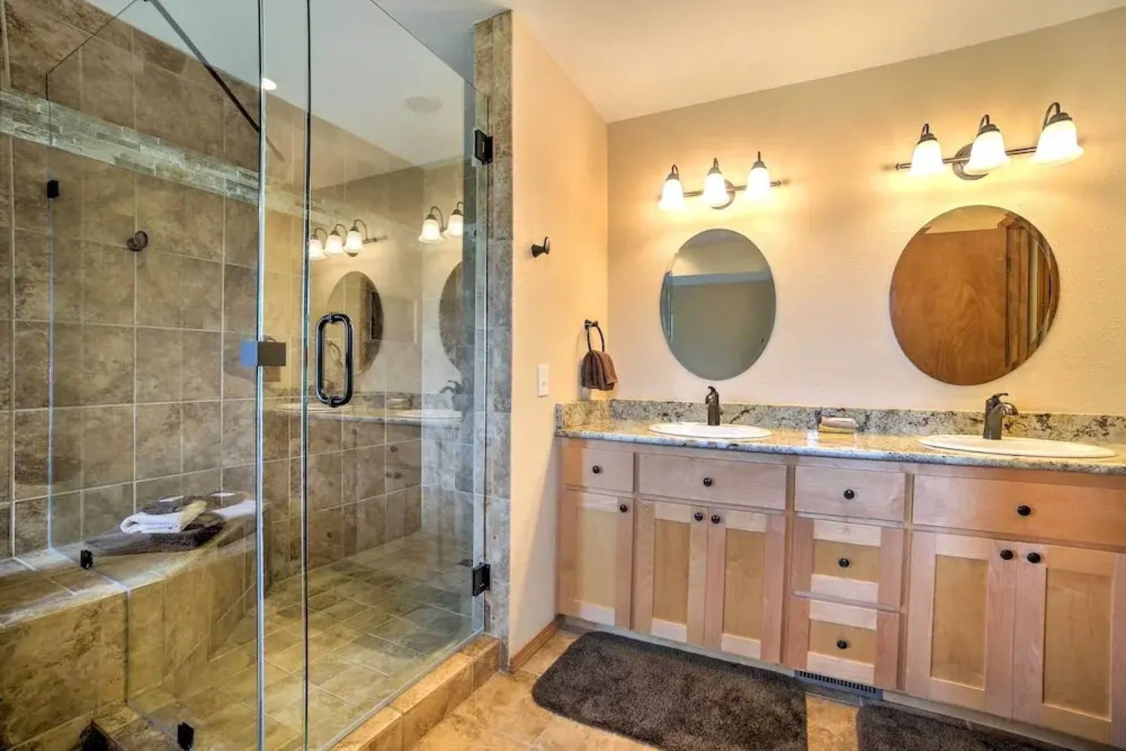 Holiday Island Home w/ Patio + Golf Course View!