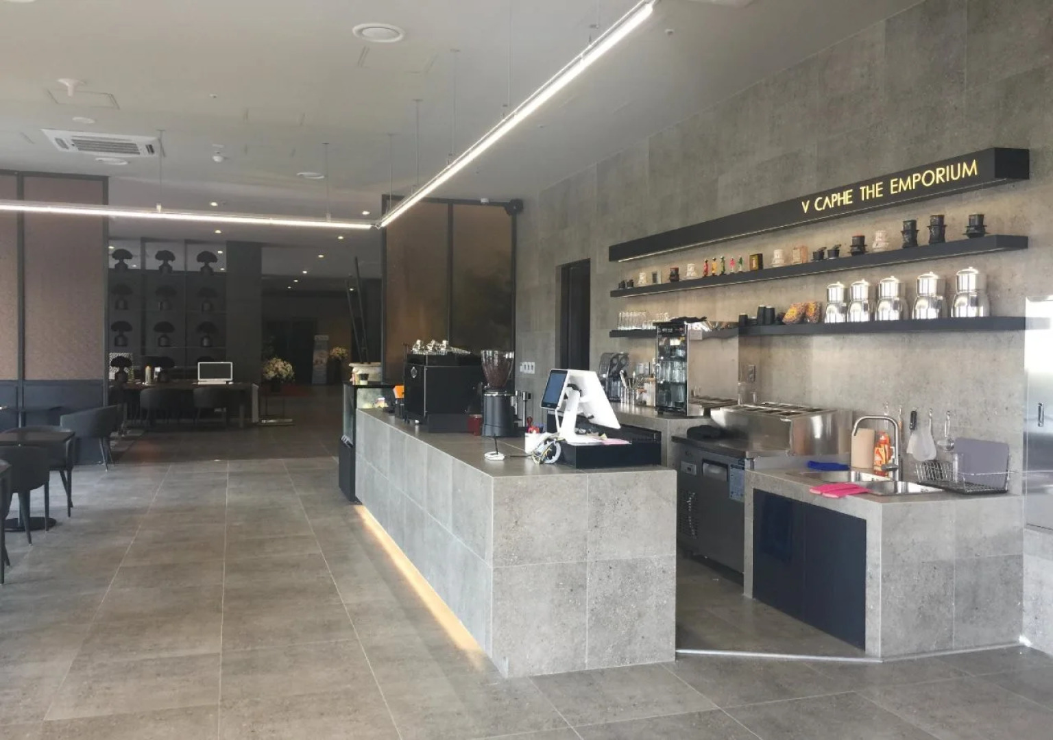 Royal Emporium Incheon Airport Hotel