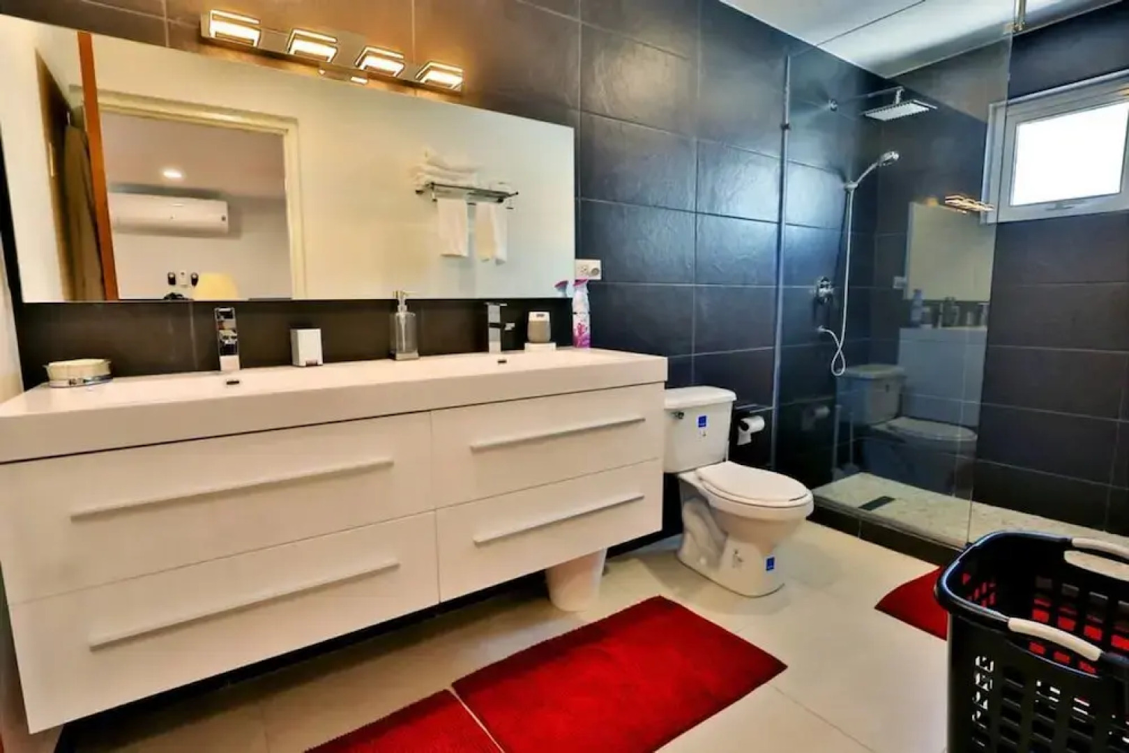 46 sec to Beach Pool Side Massage Priv Chef UTV