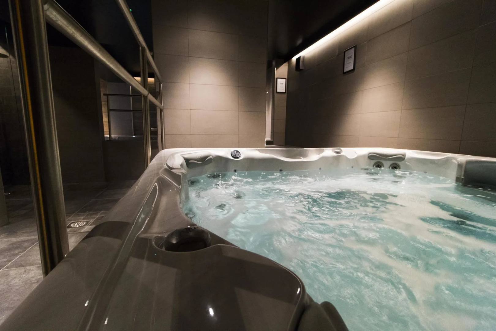 Best Western Plus Hus 57