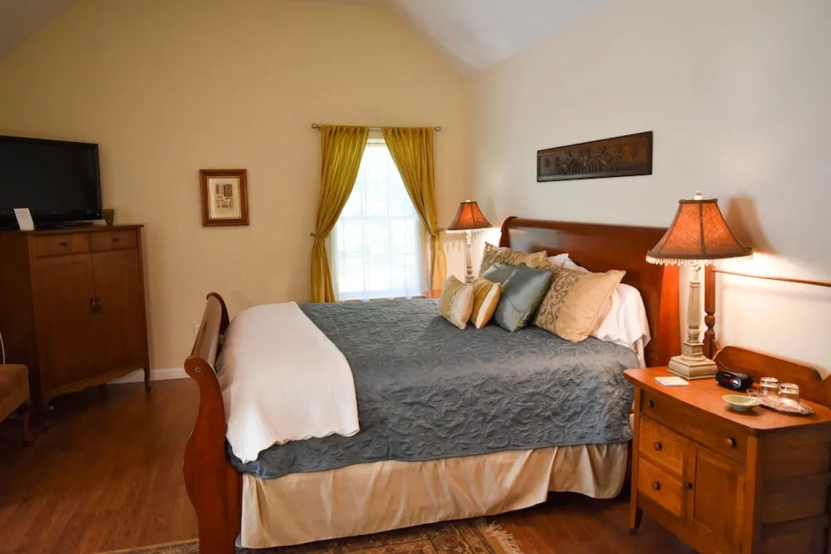 The Pawling House Bed & Breakfast