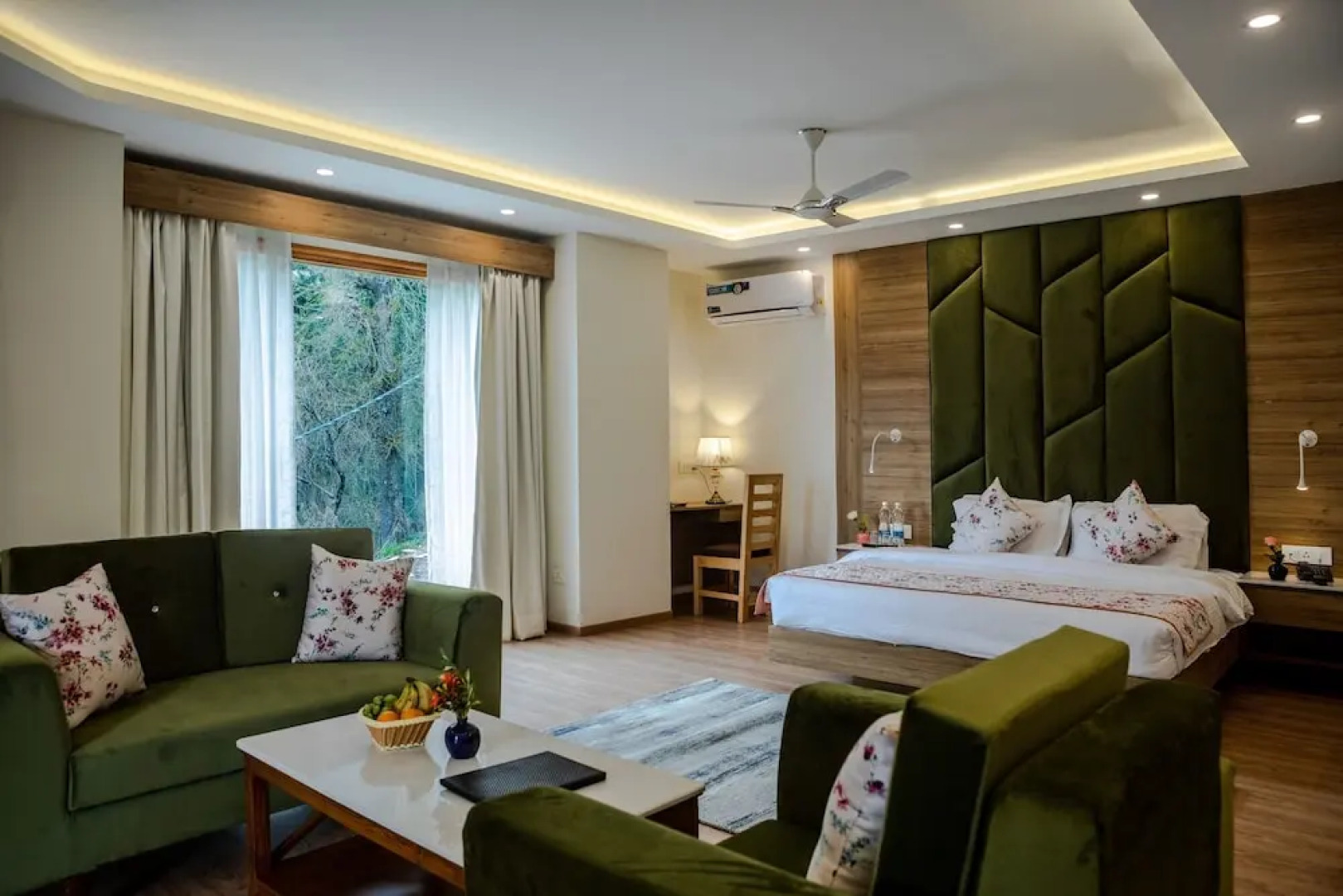 Anand Vardhan Resorts