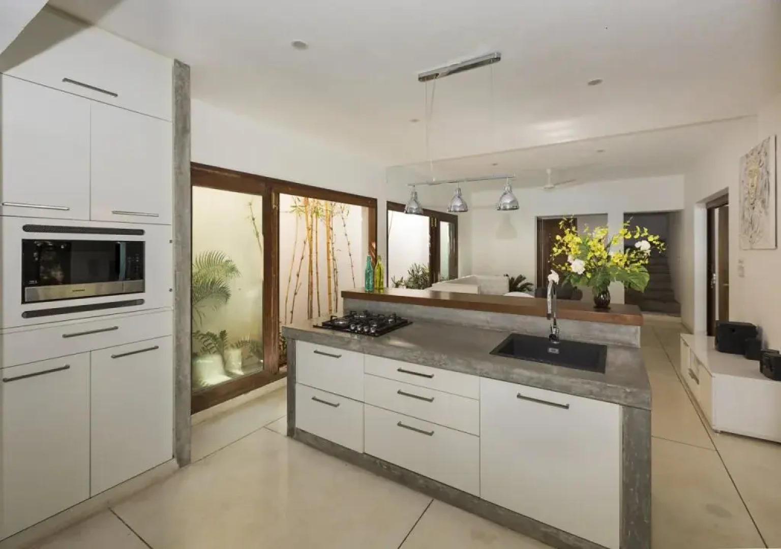 Kadal The Beach House