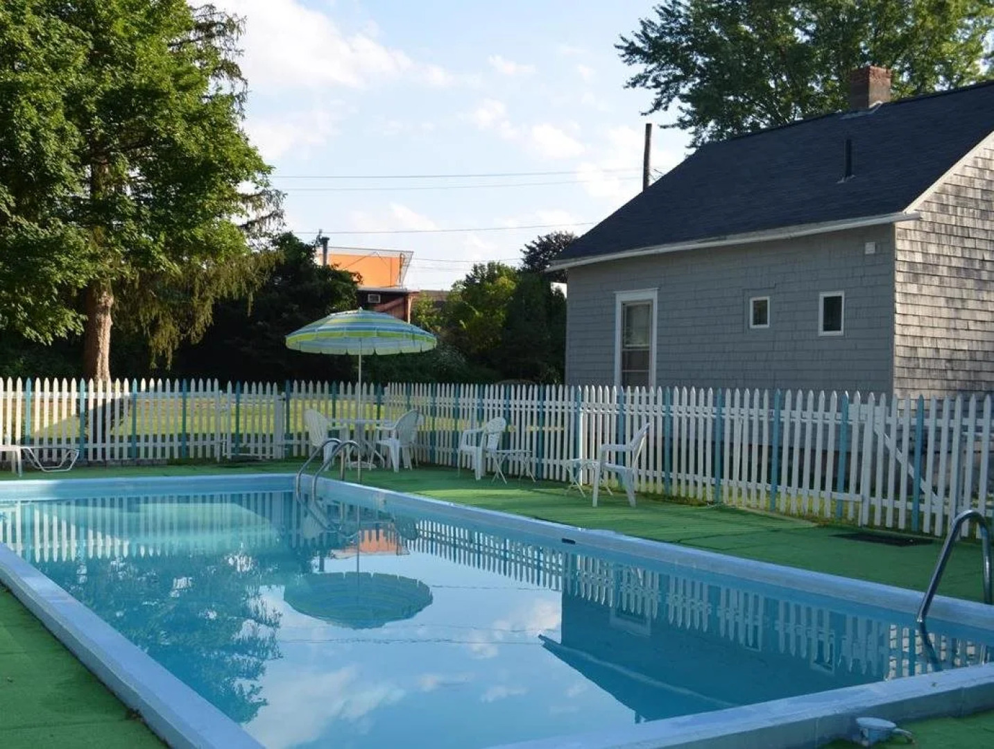 Willows Motel Williamstown