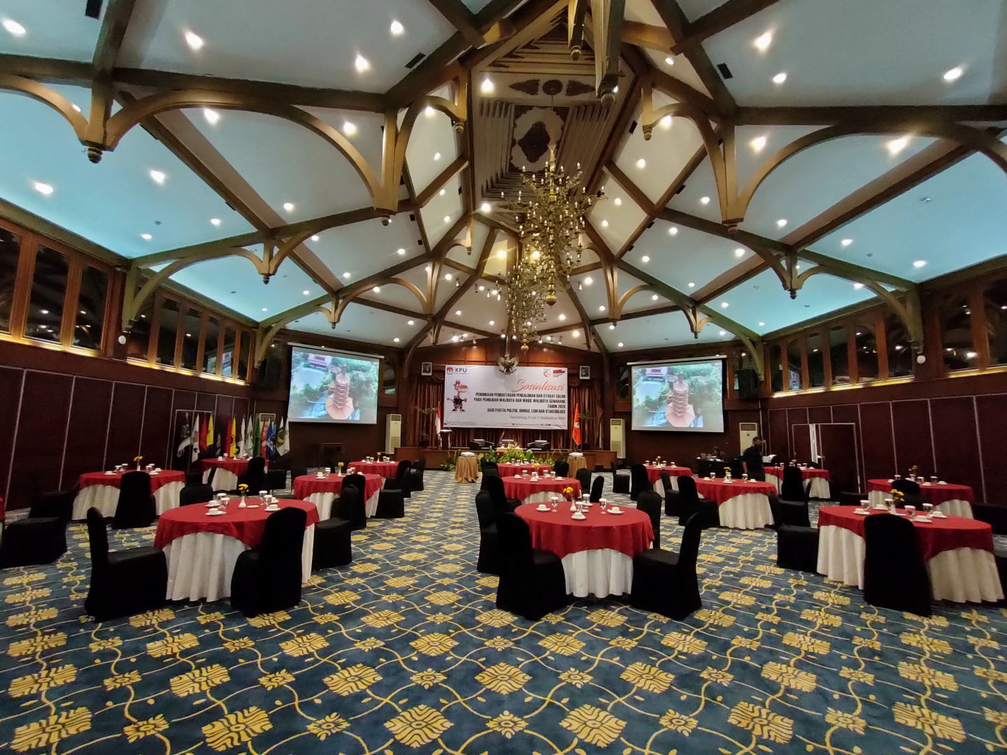 Patra Semarang Convention Hotel