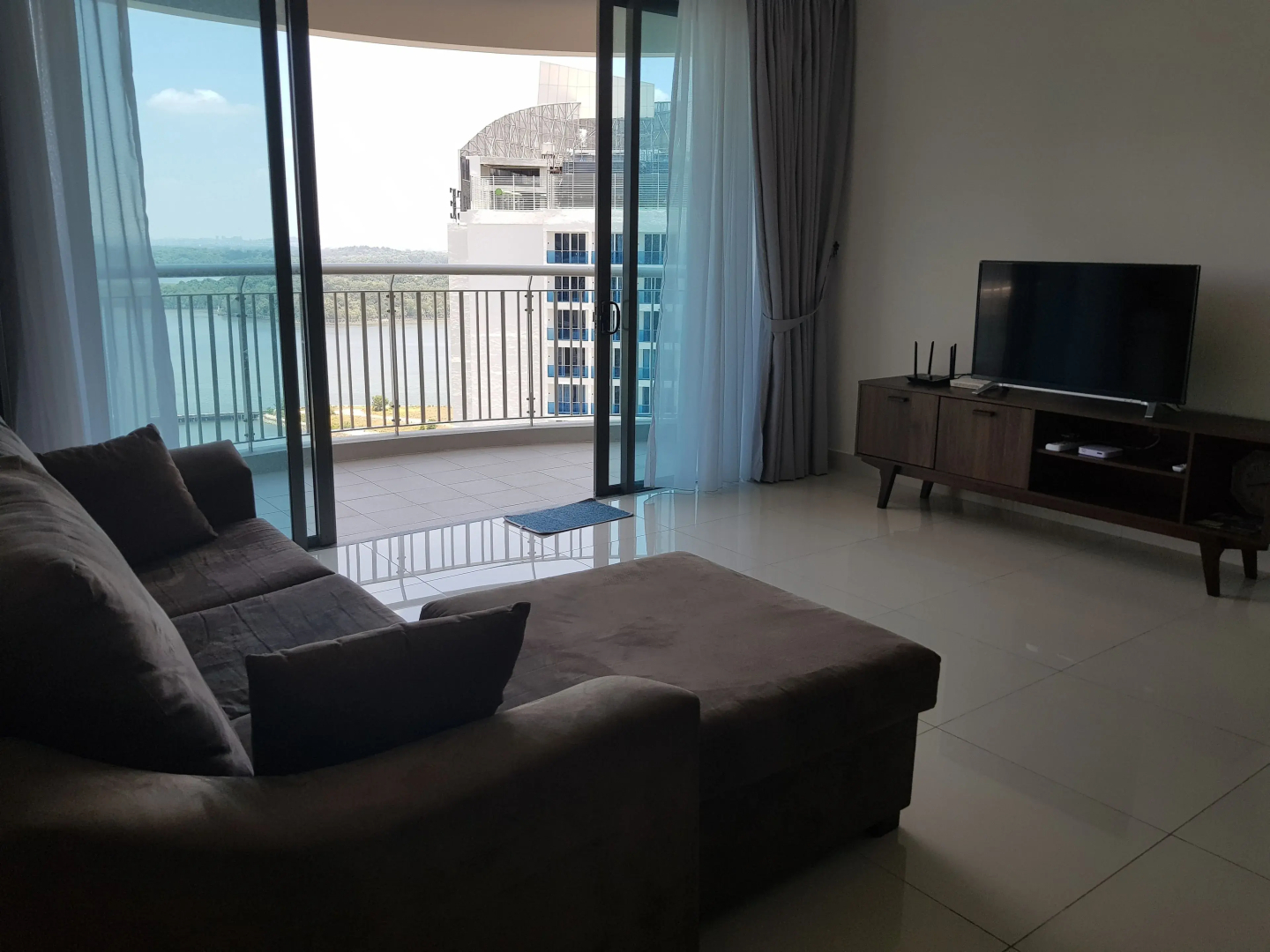 Teega Suite 3BD Seaview Puteri Harbour