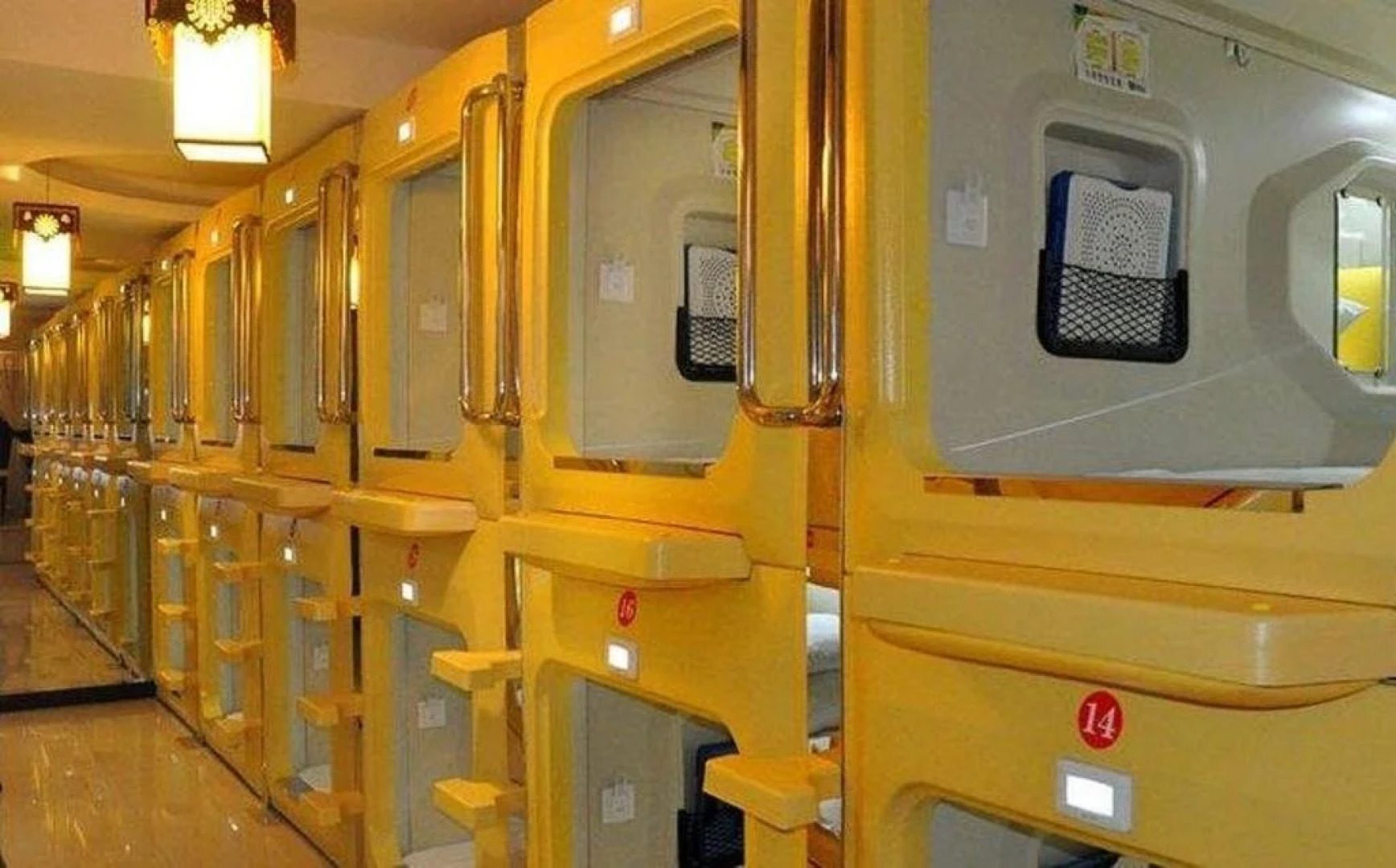 Simple Capsule Hotel Taiyuan Railway Station