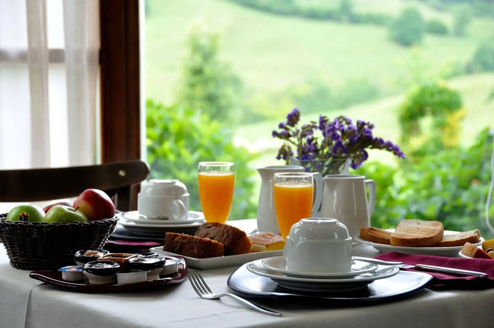 Hotel Puerta del Oriente