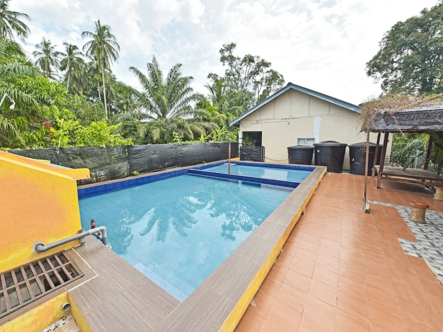 OYO 90566 Homestay Tg Gemok