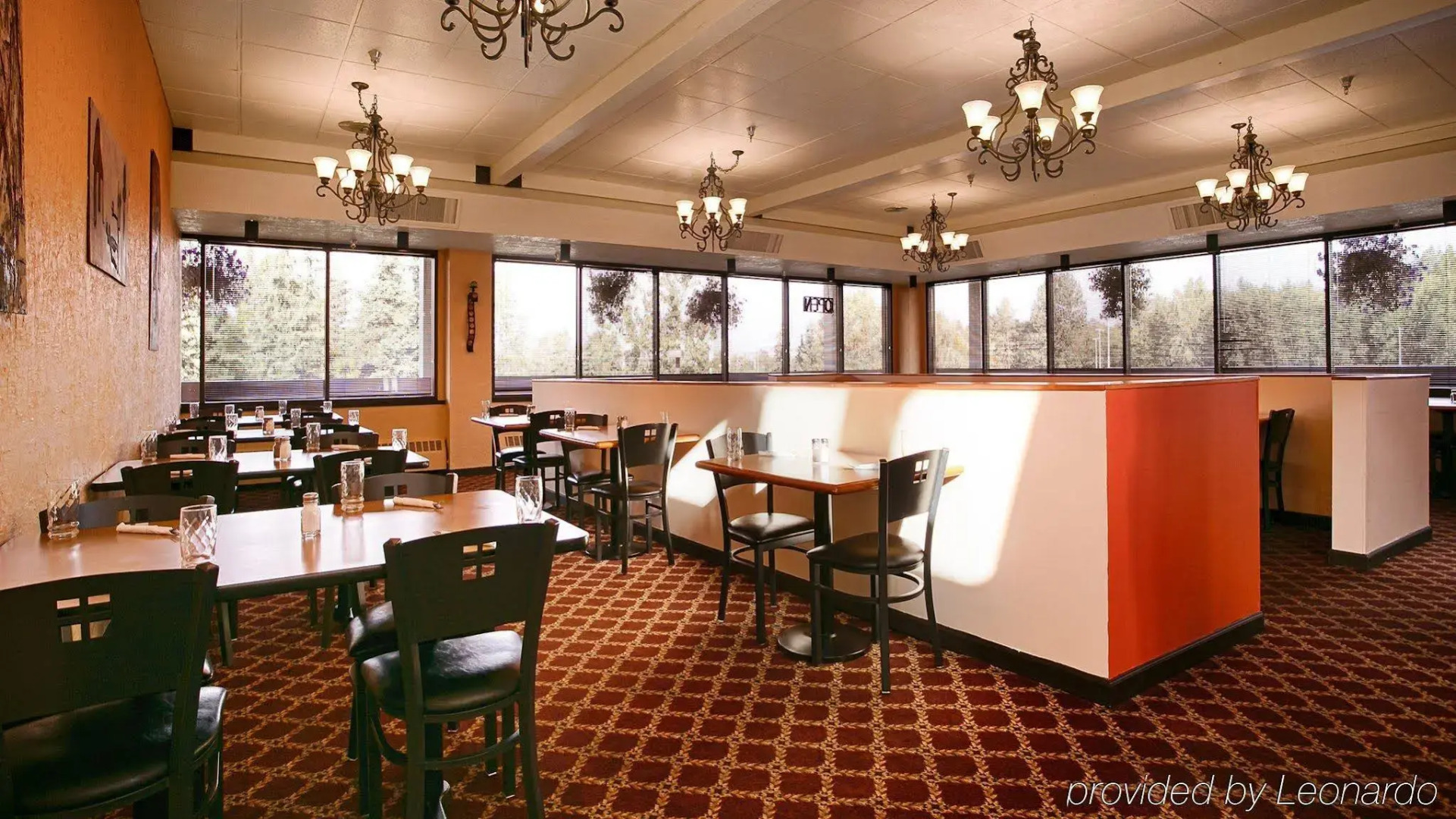 Best Western Golden Lion Hotel