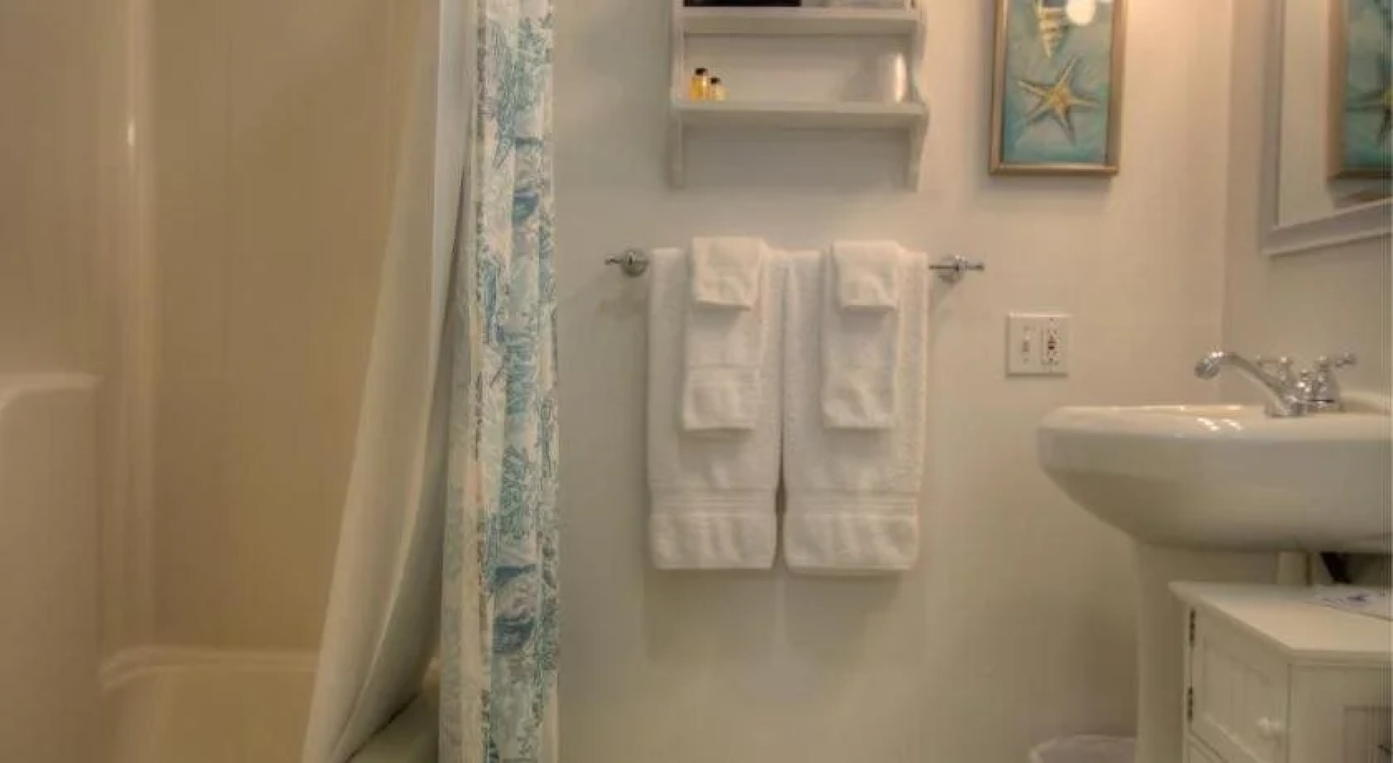 The Tern Inn Bed & Breakfast and Cottages