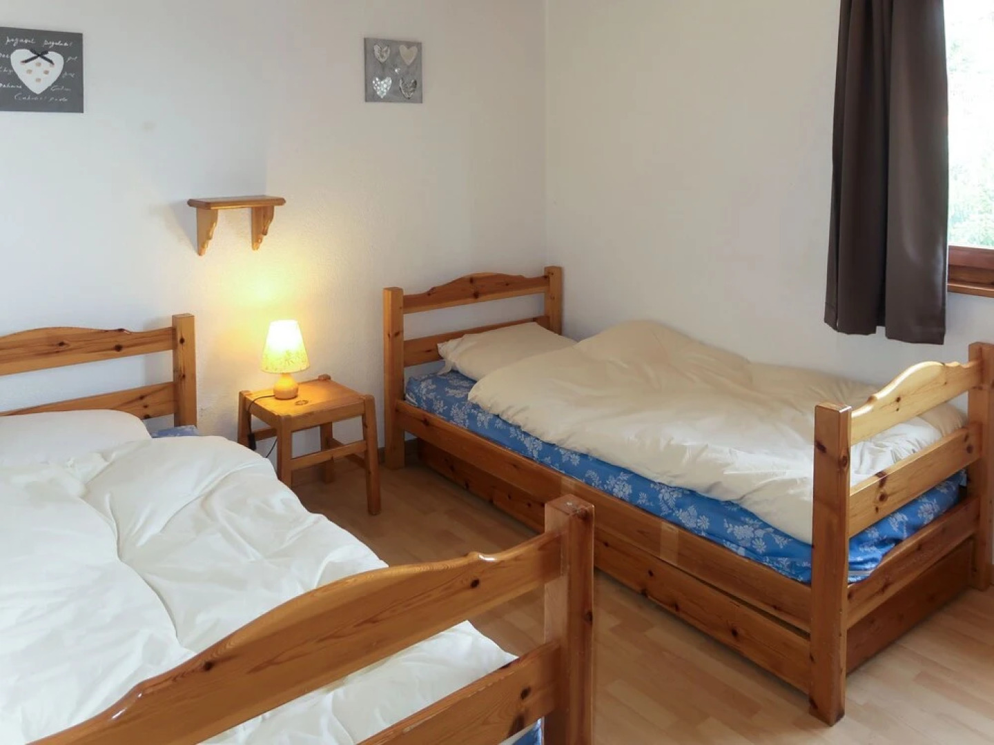 Fuchsia Vex in Vex With 4 Bedrooms and 3 Bathrooms