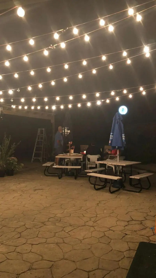 Bullwinkles Rustic Lodge