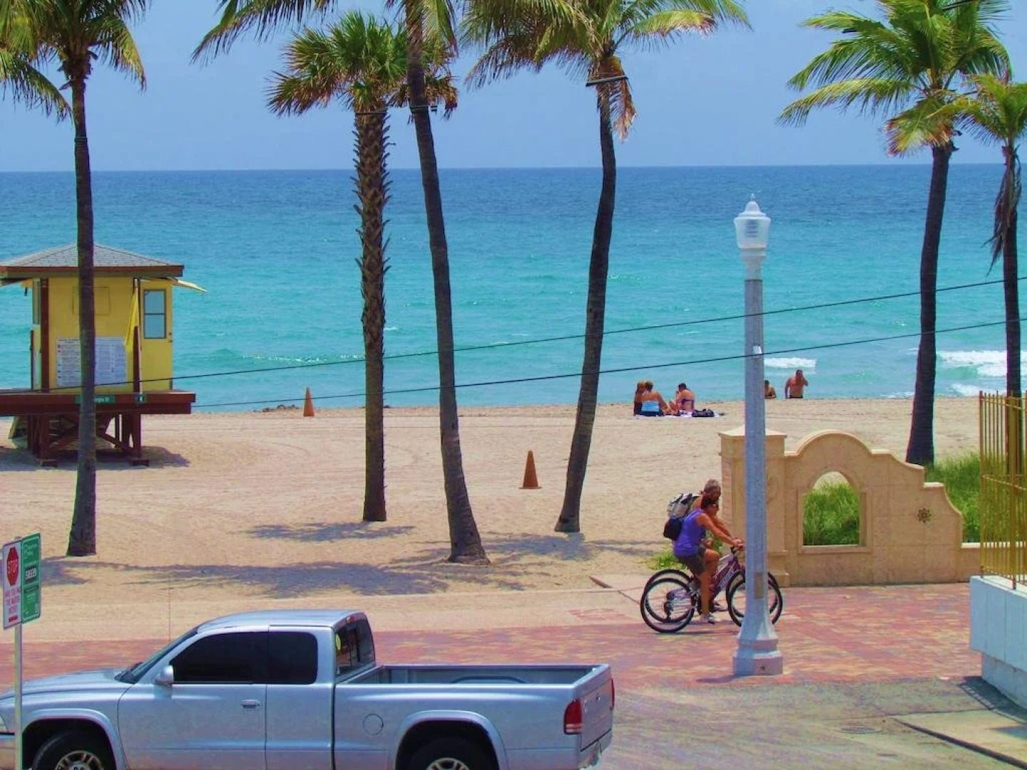 Marine Villas Hollywood