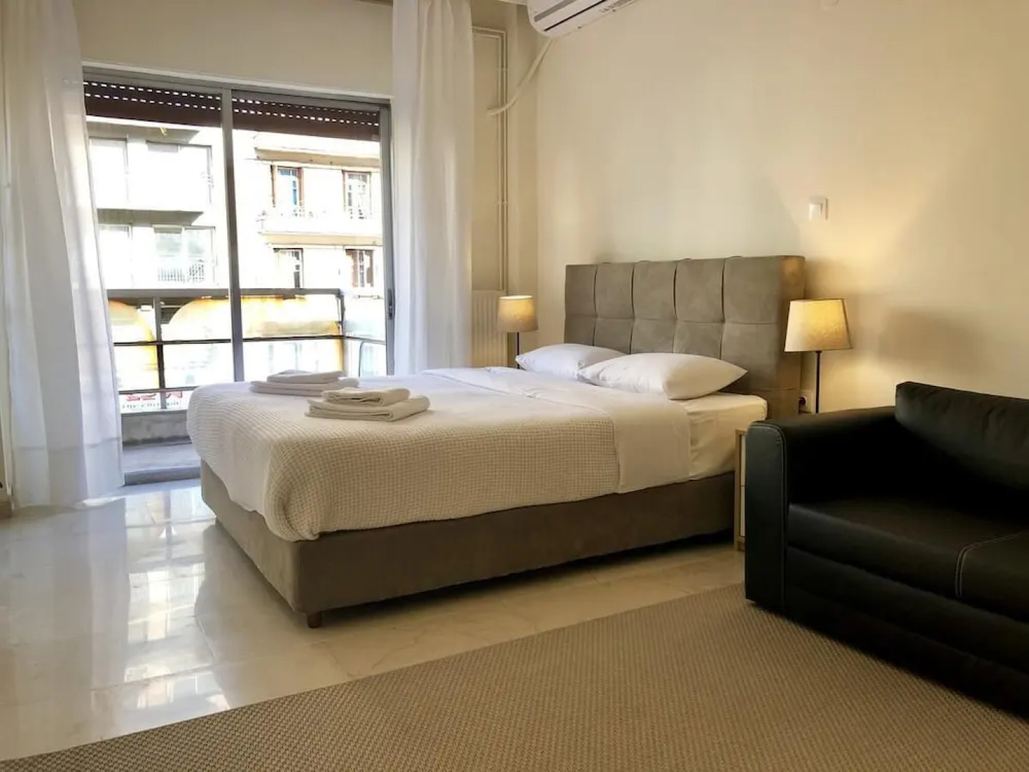 InCity El Metro 202, Deluxe Studio