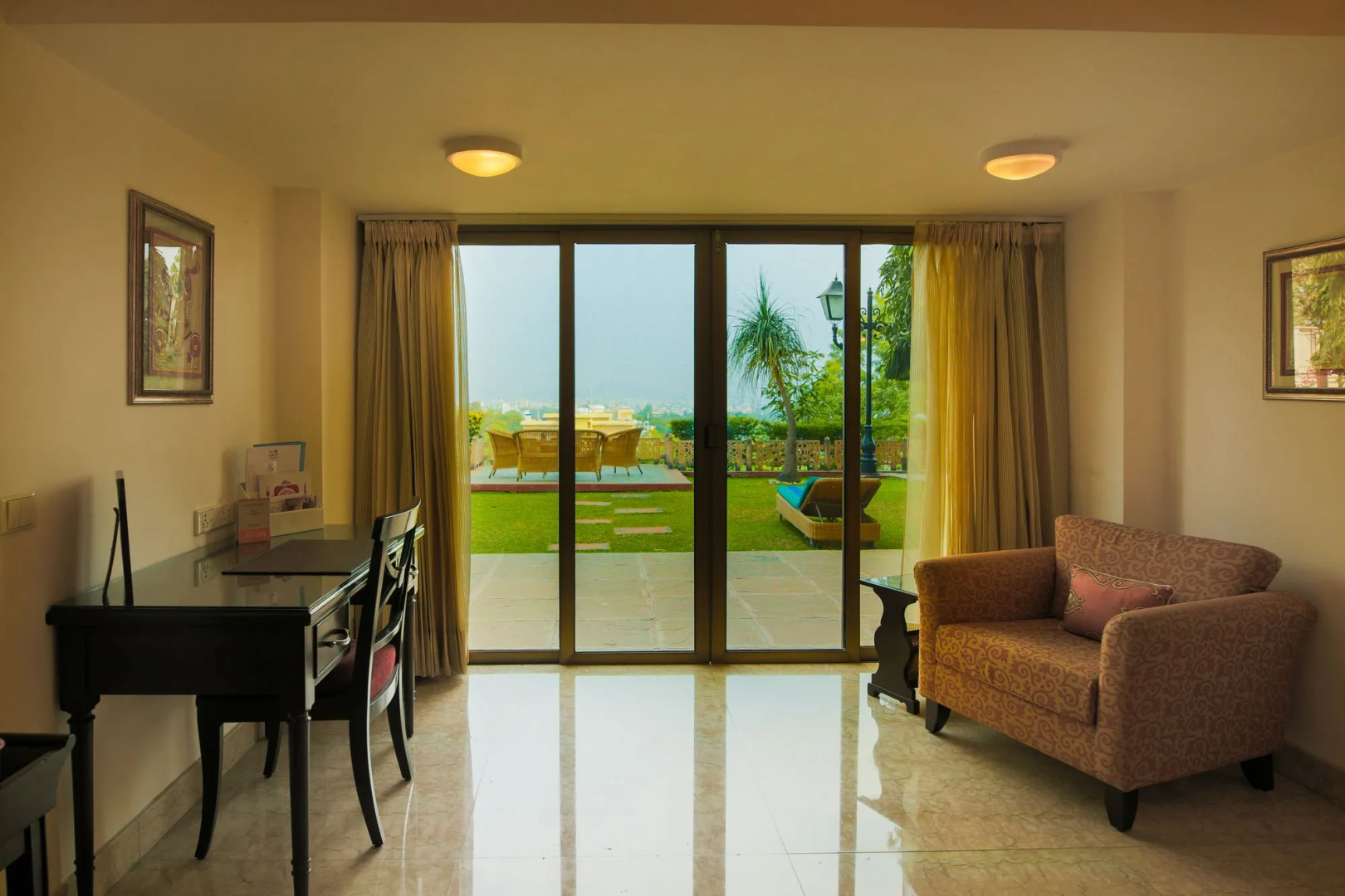 The Lalit Laxmi Vilas Palace