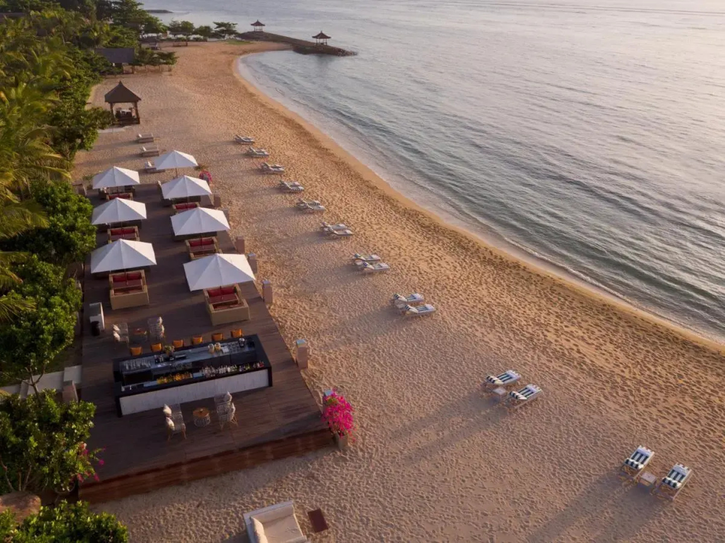 Отель The Royal Santrian