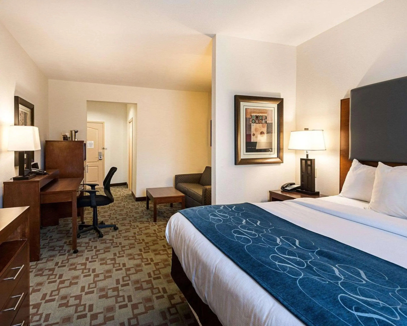 Comfort Suites Oil Center