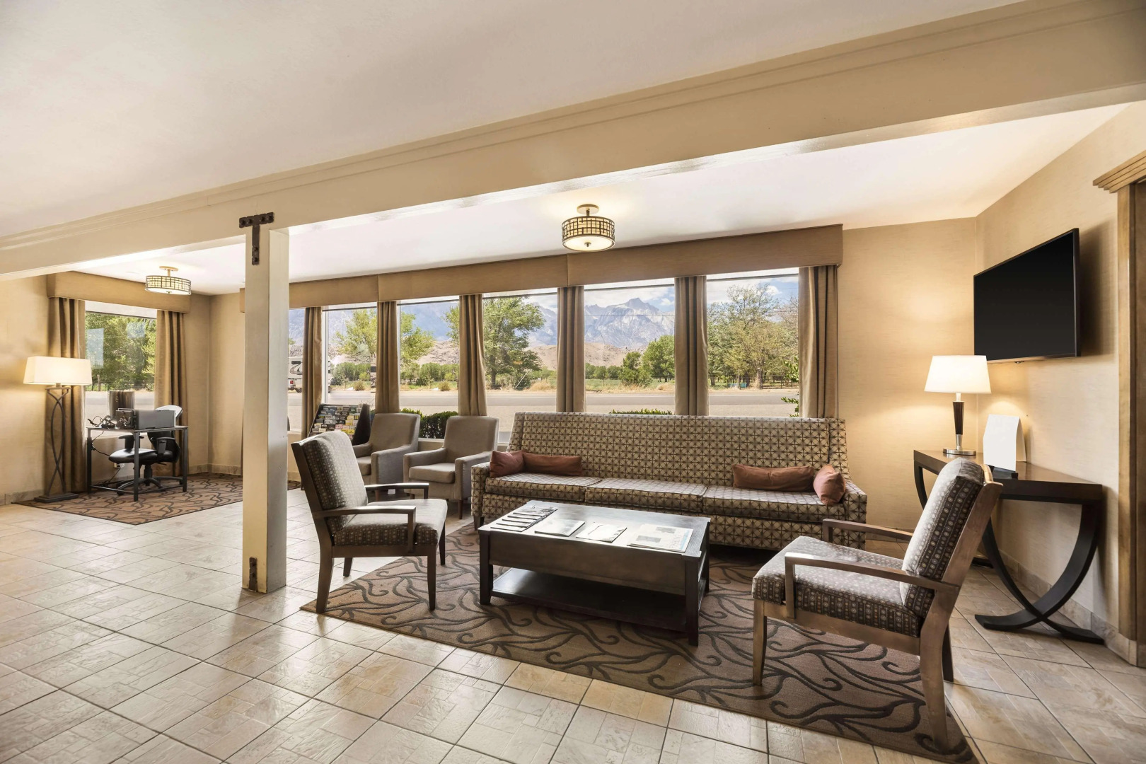 Best Western PLUS Frontier Motel