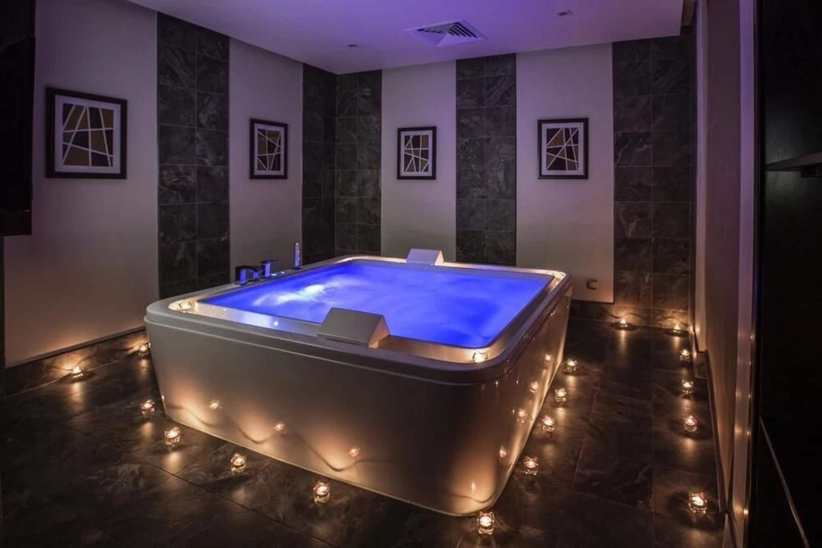 Aswar Hotel Suite Al Ulaya