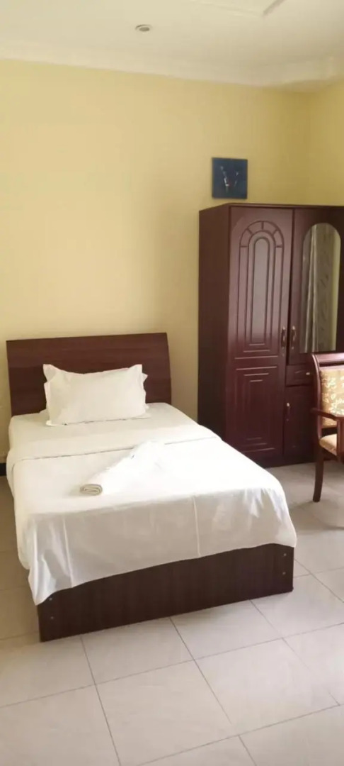 African Flower Hotel