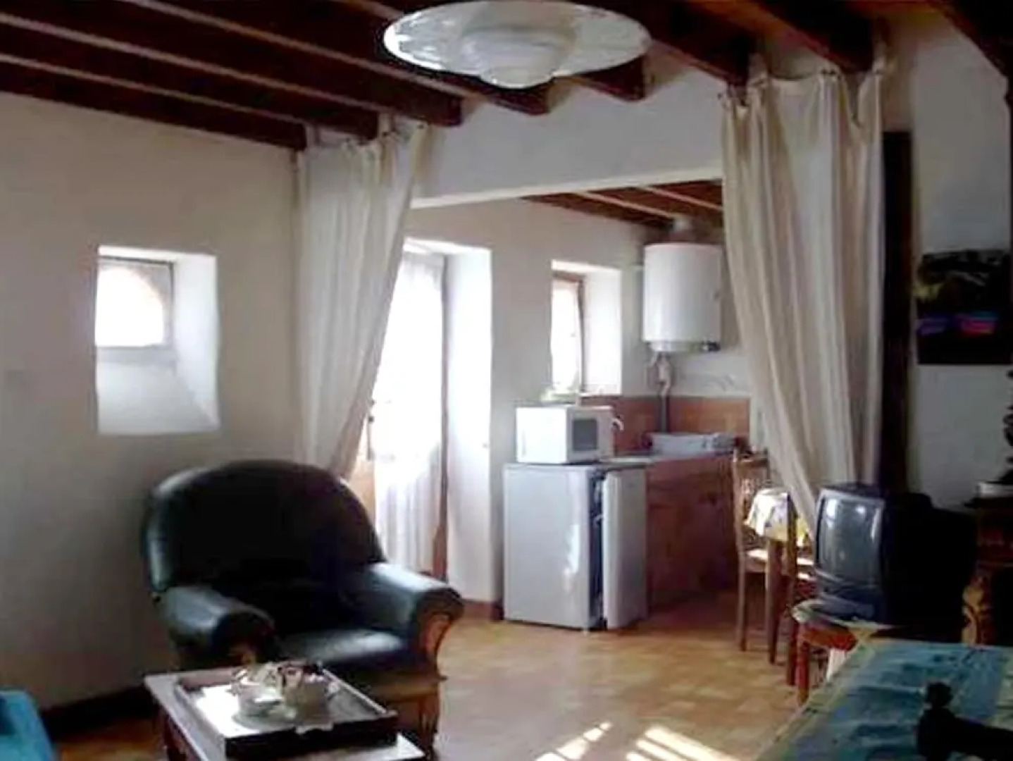 House With one Bedroom in Mer, With Enclosed Garden and Wifi