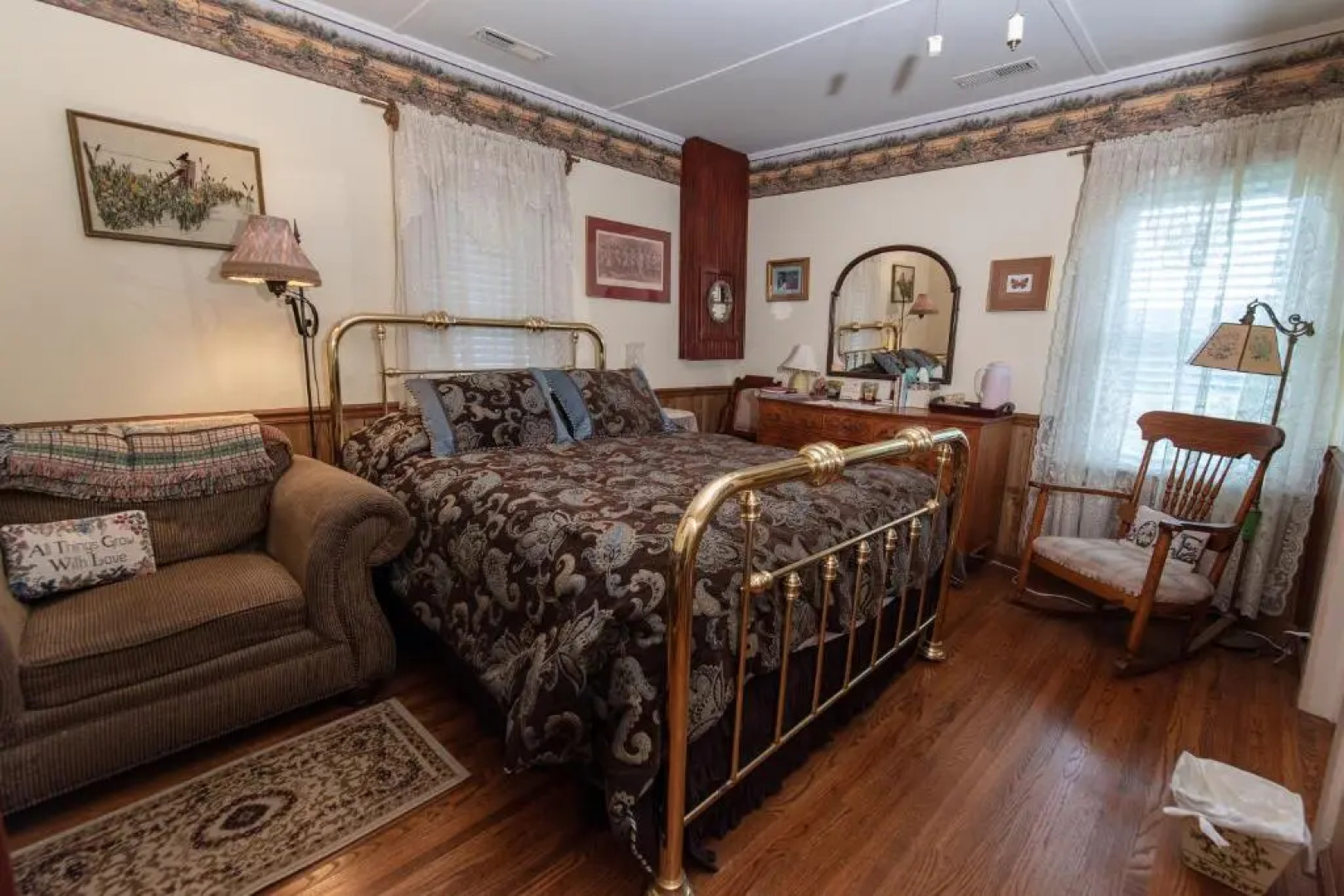 Wolf Creek Farm B&B and Motorcycle Manor at Wolf Creek Farm