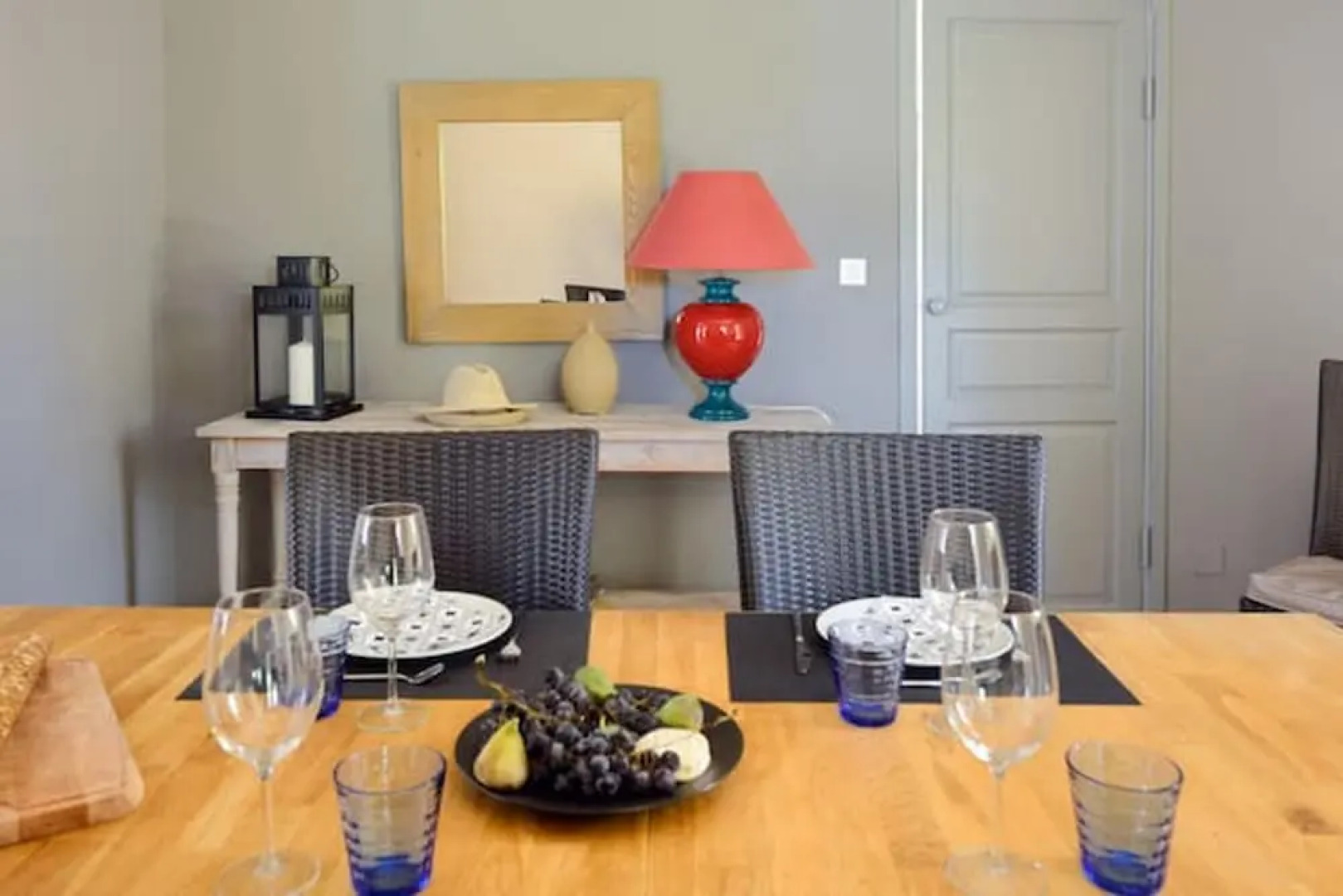 Villa With 3 Bedrooms in Mallemort, With Wonderful Lake View, Private Pool, Furnished Garden - 32 km From the Beach