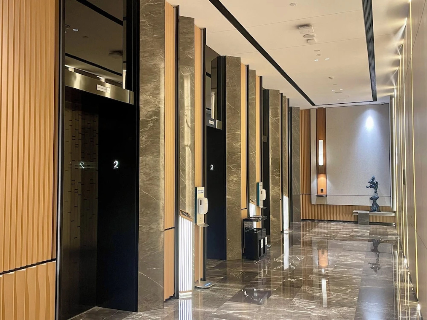 Hualuxe Yibin, An IHG Hotel