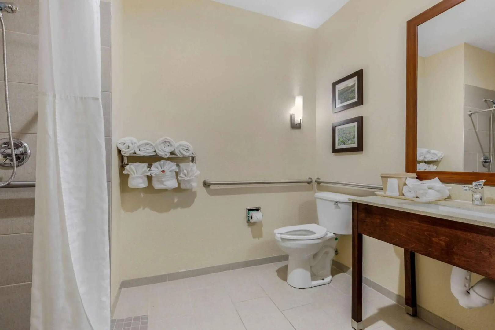 Comfort Suites