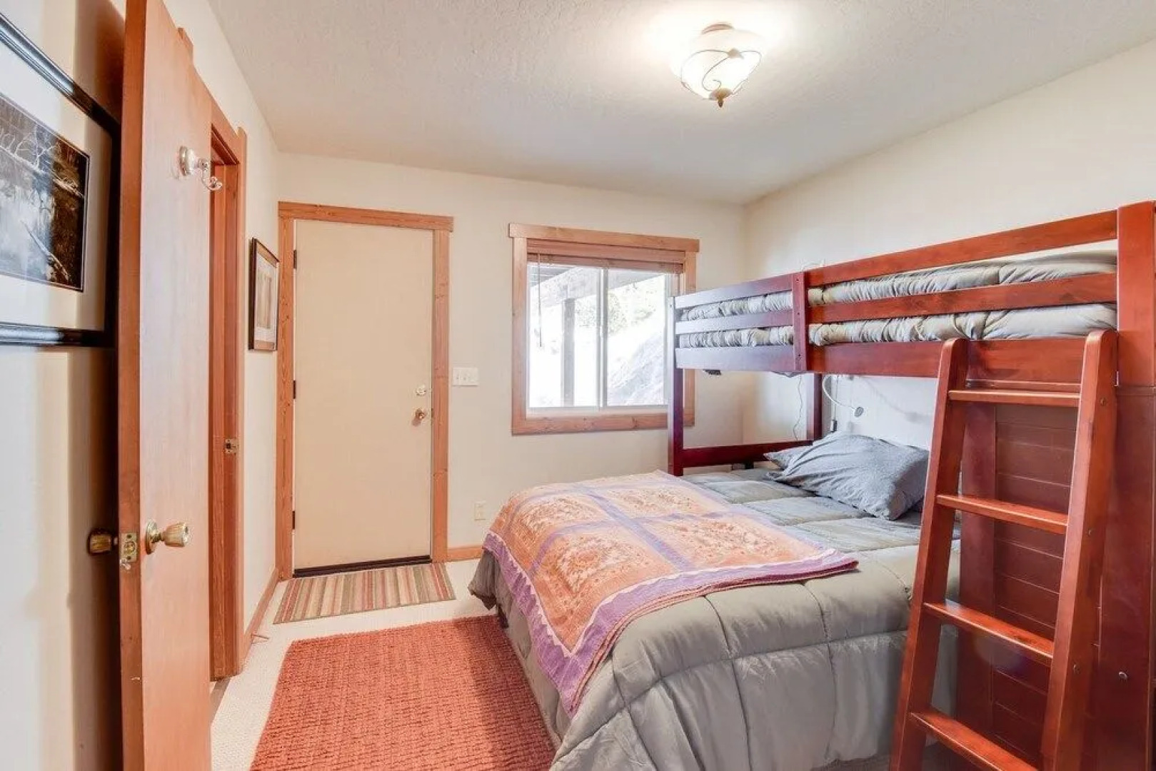 Contemporary Snow Crest